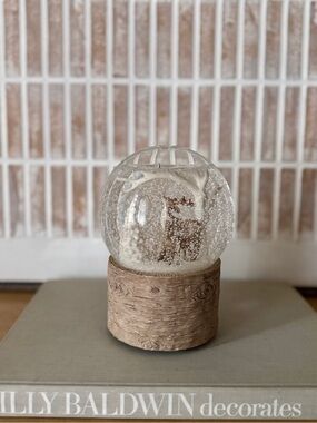 Things Remembered Base Deer Snow Globe Clear Glass - Silent Night Song